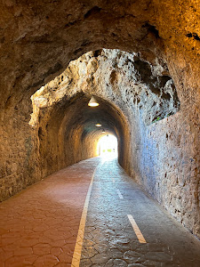 Tunel de La Cala del Moral — fotografia 5