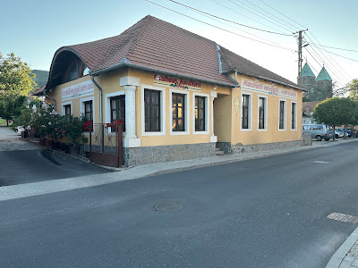 Muskátli Étterem, Cukrászda — fotografia 5