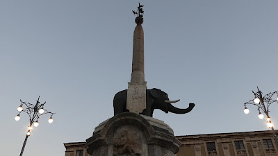 Fontana dell'Elefante (uʻ Liotru) — fotografia 2