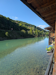 Рибарски ресторан Фоча / Fish Restaurant Foča — fotografia 4