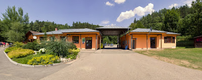 Swimming pool and camping Pecka — fotografia 3