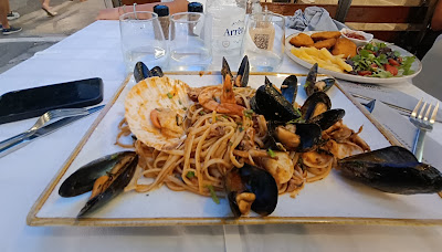 Vana's family restaurant — fotografia 5