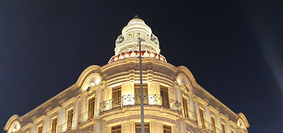 Edificio De Las Mariposas — fotografia 2
