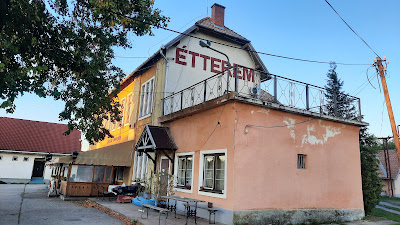 Bélkő Étterem-Pizzéria — fotografia 3