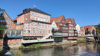 Old crane in the Lüneburg harbor — fotografia 2