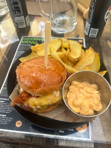 Inferno Burger Tornala — fotografia 3