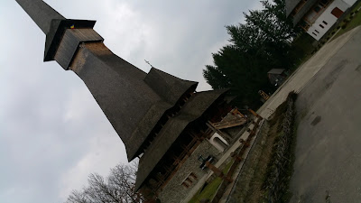 Mănăstirea „Sfinții Arhangheli Mihail și Gavriil” - Săpânța Peri — fotografia 2