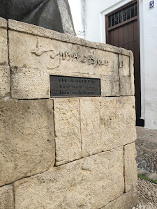 Statue of Maimonides — fotografia 3