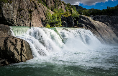 Fjellhaugvatn foss
