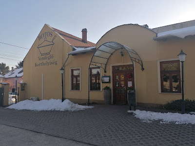 Botos vendéglő — fotografia 3