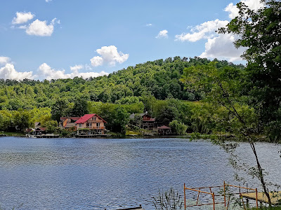 Lacul Mujdeni