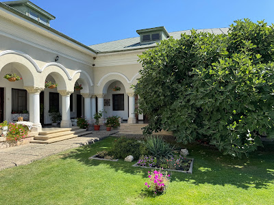 Mănăstirea Dealu — fotografia 4