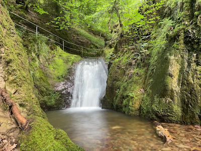 Edelfrauengrab-Wasserfälle — fotografia 4