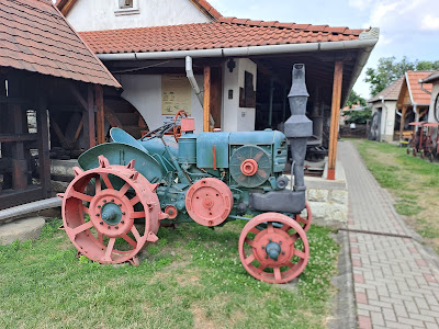 Hajdu Ráfis János Mezőgazdasági Gépmúzeum Mezőkövesd — fotografia 4