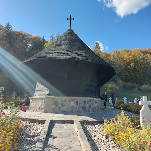 Mănăstirea Dintr-un Lemn