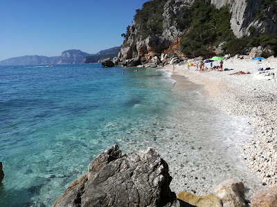 Spiaggia di Cala Fuili — fotografia 3