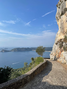 Gaidouro-monopati - The Donkey path