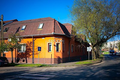 Pipacs Vendéglő — fotografia 3