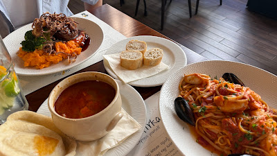 Vakvarjú Restaurant — fotografia 5