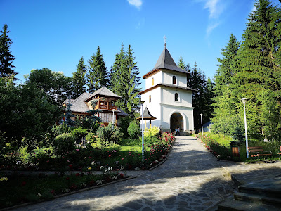 Mănăstirea Durău — fotografia 3