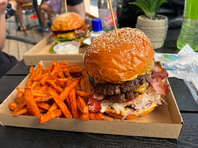 Útonálló Burger — fotografia 4