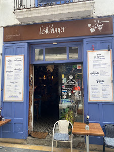 L' Avinyet - Restaurante Bar de Tapas con mucho Arte — fotografia 5