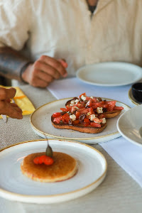 M-eating — fotografia 3