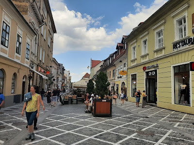 Piața Sfatului — fotografia 5