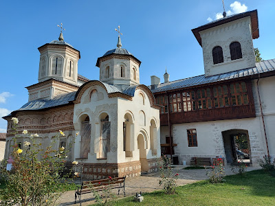 Mănăstirea Arnota — fotografia 3