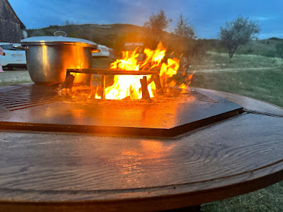 Camping ,Cazare , Restaurant Muddy land