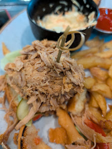 City Bar & Josper Grill — fotografia 3