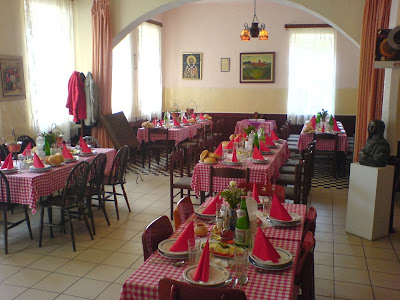 Restoran nacionalne kuhinje "Kafana Kod Mira 1826 P & D"