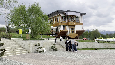 Casa Întoarsă — fotografia 2