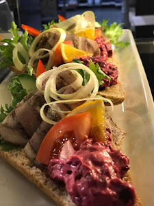 Kafe Koselig Bar & kjøkken Kyrksæterøra — fotografia 3