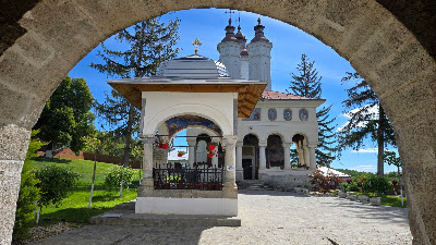 Mănăstirea Ciolanu — fotografia 4