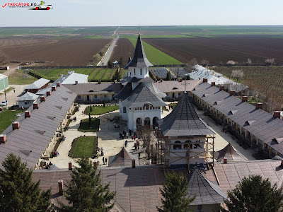 Mănăstirea Vladimireşti — fotografia 4