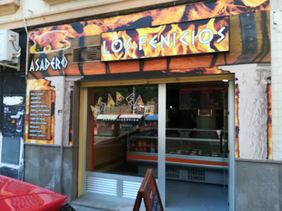 Asadero de pollos y comida para llevar Los Fenicios — fotografia 4