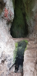 Grota cu Aburi