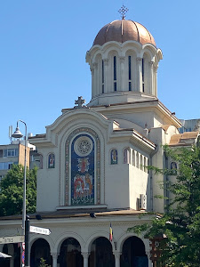 Biserica Topraisar cu hramul Sfinților Arhangheli Mihail si Gavriil — fotografia 4