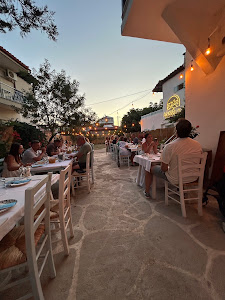 Apovrado Taverna Karalis — fotografia 3