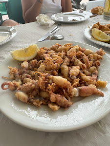 Restaurante Castillo. Muy Rico El Desayuno. Especialidad Fritura Y Pulpo En Adobo. — fotografia 3