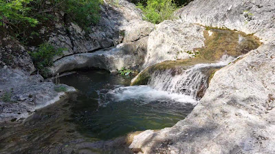 "Krumova vana" waterfall — fotografia 2