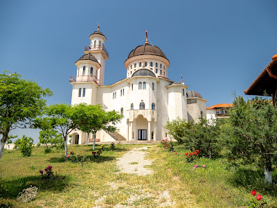 Mănăstirea Peșterii Sfântului Ioan Casian — fotografia 3
