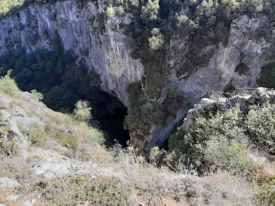 Emen Waterfall — fotografia 5