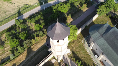Mănăstirea Dobrovăț — fotografia 2