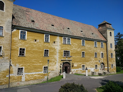 Óvári Castle — fotografia 3