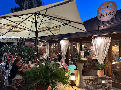 Rétes Grill & Café / Strudel Grill & Café — fotografia 5