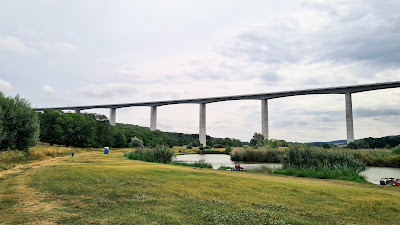 Völgyhíd Halastó Kőröshegy — fotografia 3