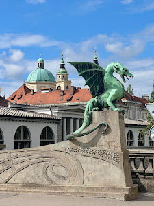 Podul cu dragoni