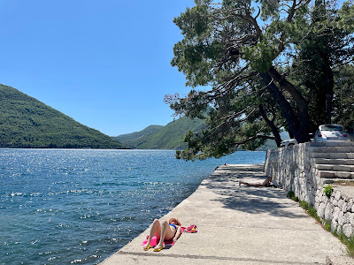 Perast Beach — fotografia 3